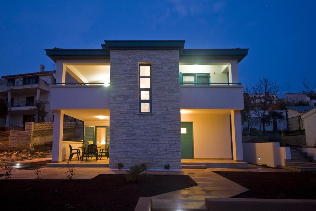 Rooms And Apartments Villa Dama Pula Exterior foto